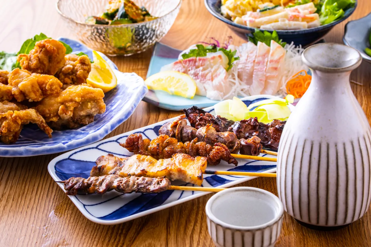 旬の味わいと、料理を囲む楽しさを。